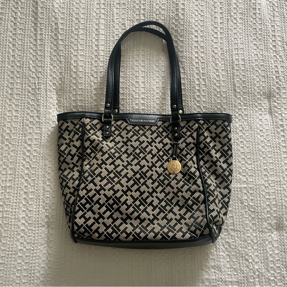 Tommy Hilfiger black and beige purse